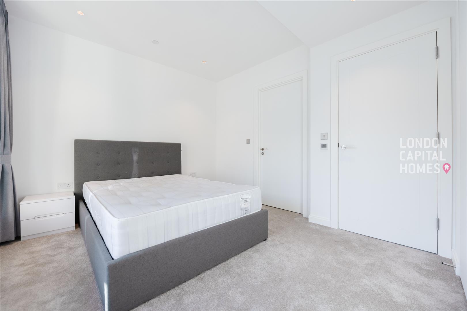7 Gasholder Place, London